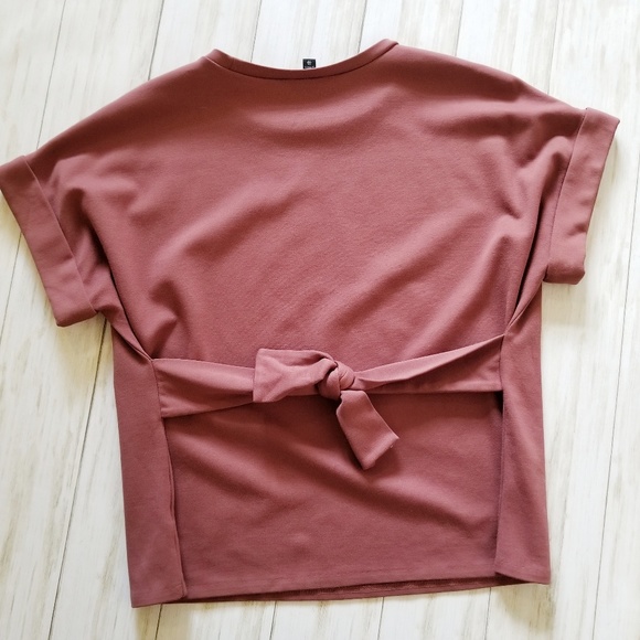 Express Tie Waist Rolled Short Sleeve Blouse - Picture 4 of 6